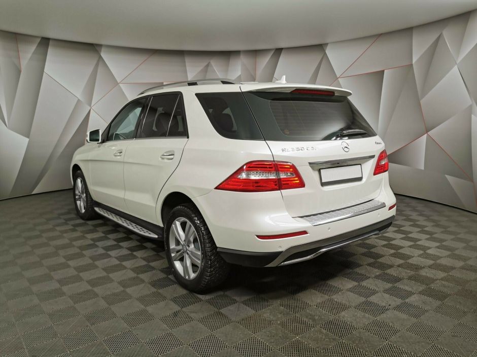 Mercedes-Benz M-Класс 3.0 АКПП, 2013, 131 000 км фото 4