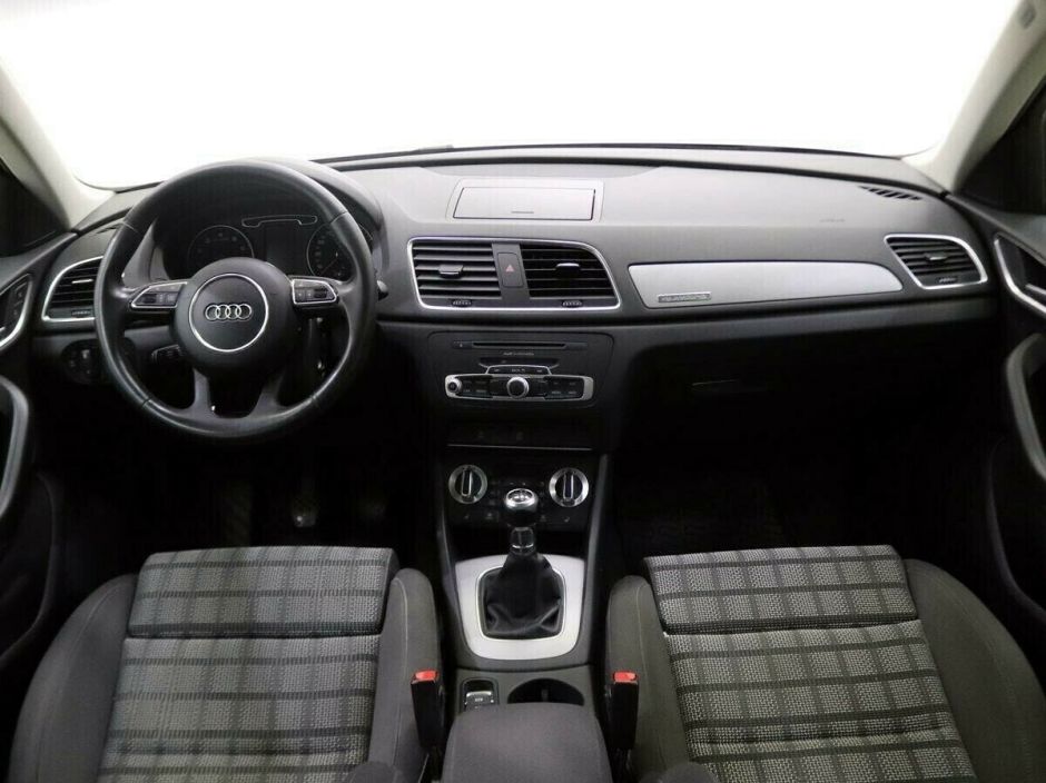 Audi Q3 2.0 РКПП, 2012, 140 000 км фото 4