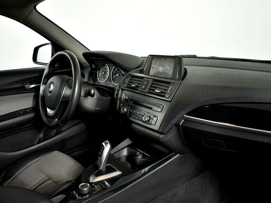 BMW 1 серии 1.6 АКПП, 2011, 150 000 км фото 5