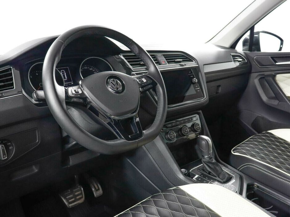 Volkswagen Tiguan 2.0 РКПП, 2019, 53 000 км фото 7