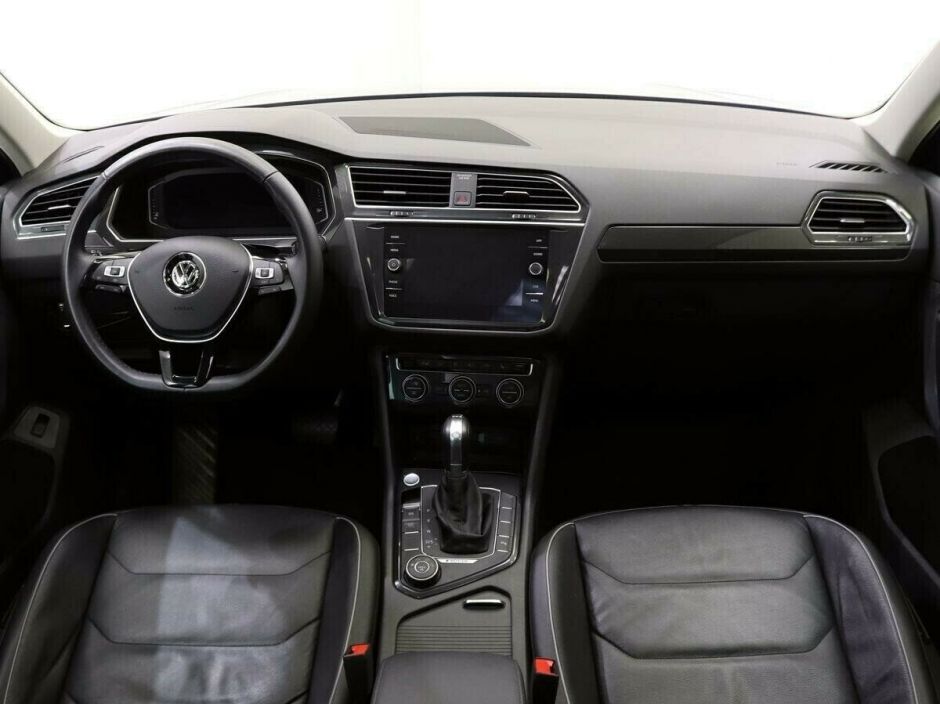 Volkswagen Tiguan 2.0 РКПП, 2018, 64 000 км фото 6