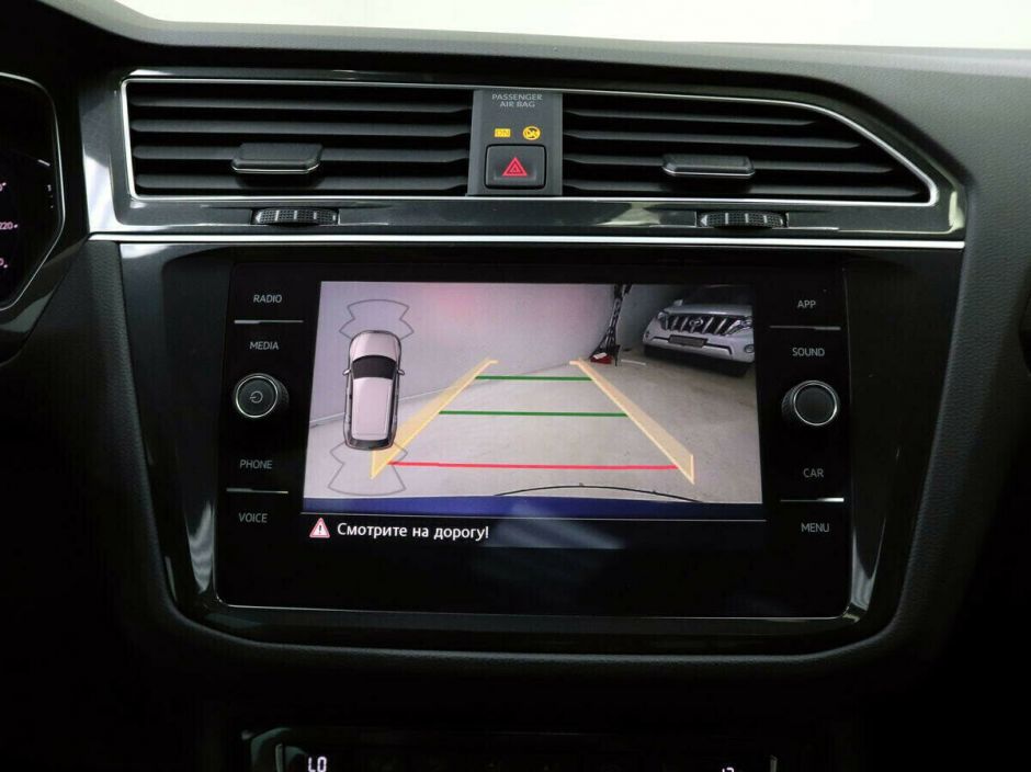 Volkswagen Tiguan 2.0 РКПП, 2018, 64 000 км фото 8