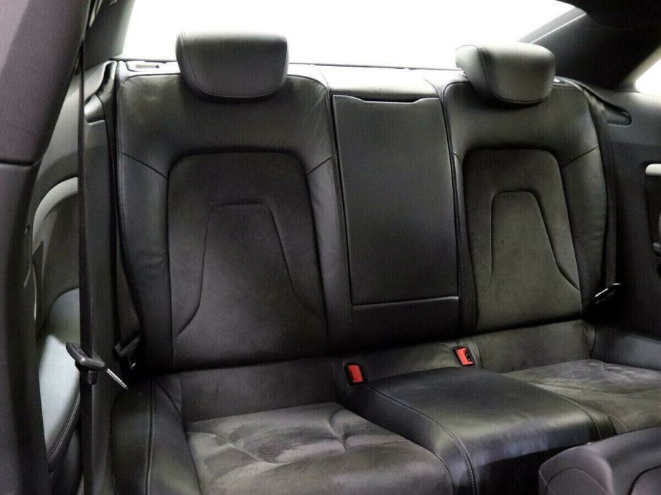 Audi A5 2.0 РКПП, 2009, 169 000 км фото 8