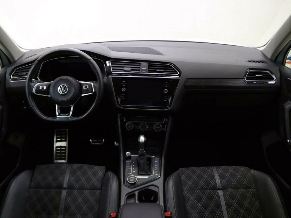 Volkswagen Tiguan 2.0 АКПП, 2018, 64 000 км фото 5