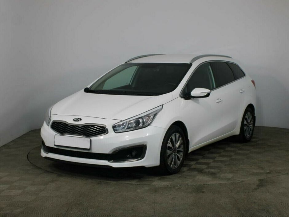 Kia Ceed 1.6 АКПП, 2018, 61 000 км фото 1