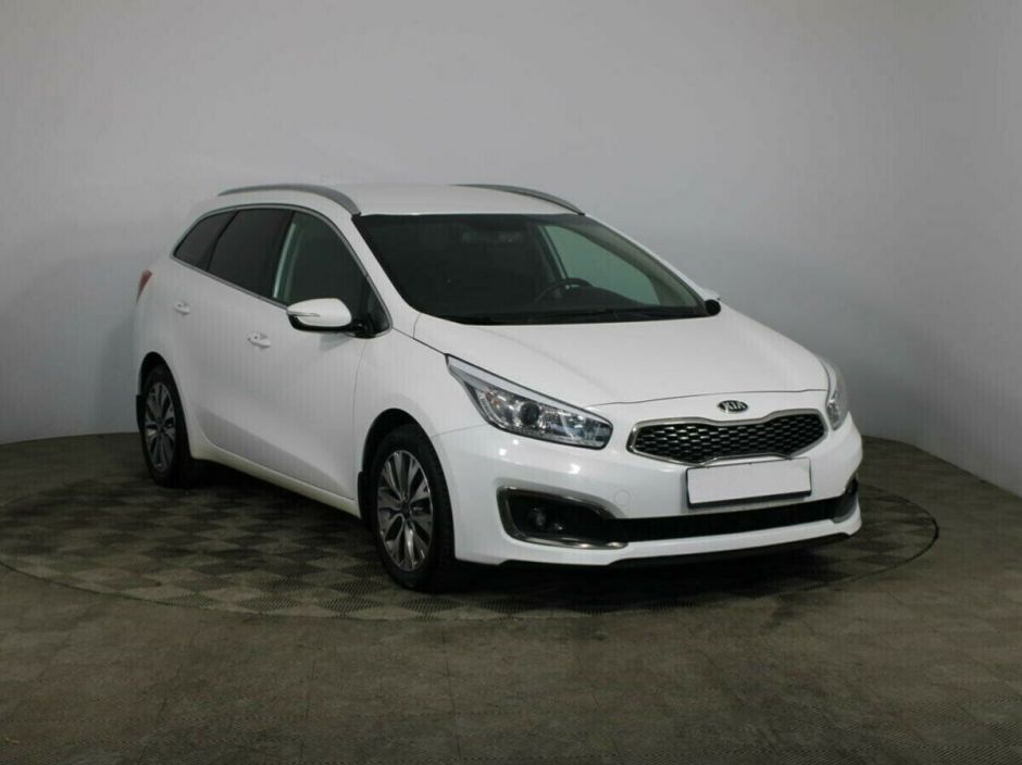 Kia Ceed 1.6 АКПП, 2018, 61 000 км фото 2