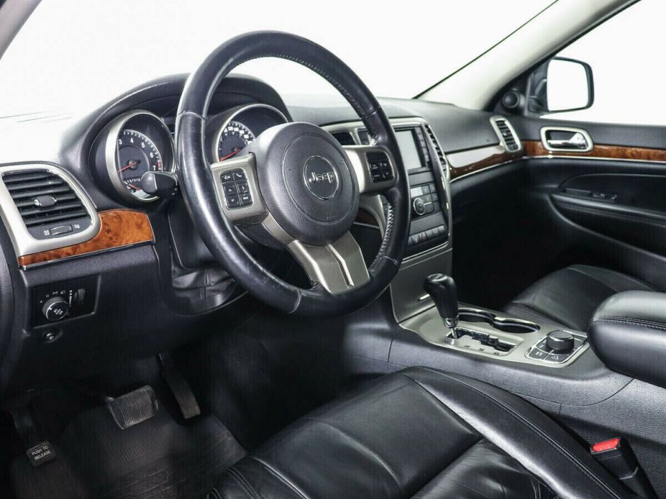 Jeep Grand Cherokee 3.6 АКПП, 2012, 140 000 км фото 5