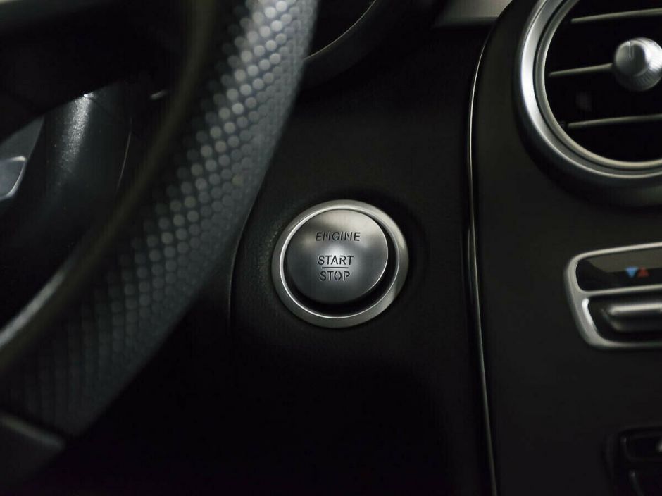 Mercedes-Benz C-Класс 2.0 АКПП, 2016, 97 000 км фото 9