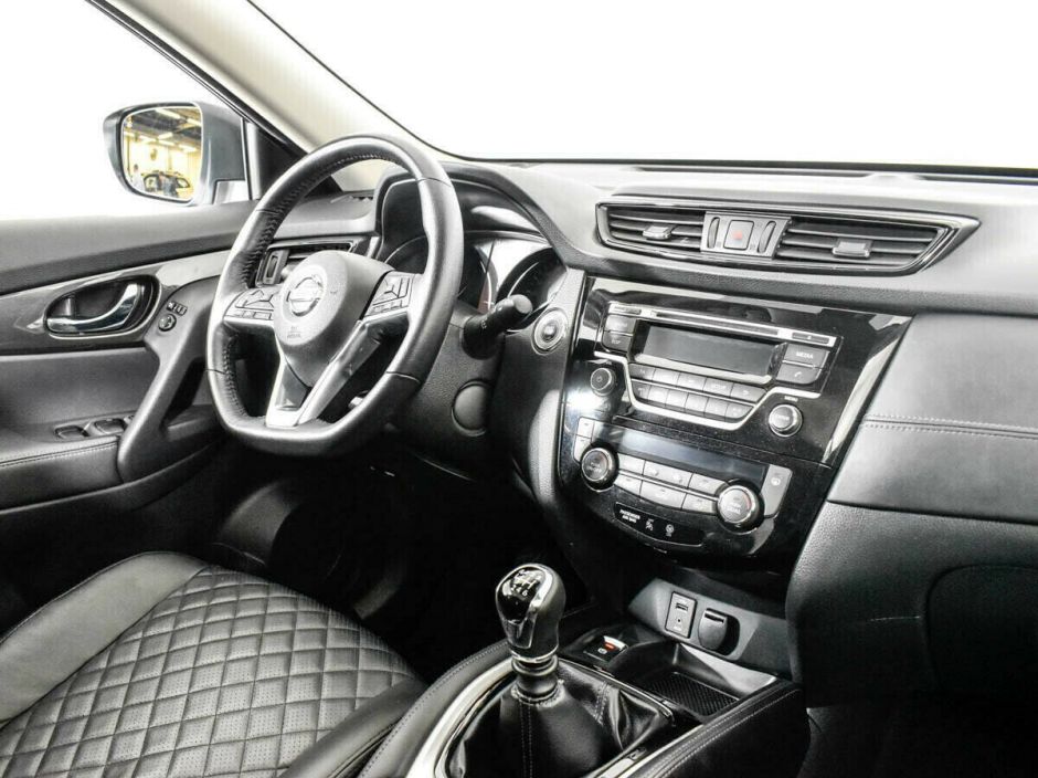 Nissan X-Trail 1.6 МКПП, 2019, 51 000 км фото 5