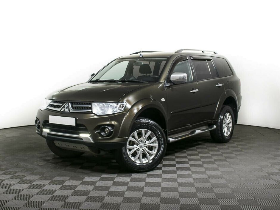 Mitsubishi Pajero Sport 2.5 АКПП, 2014, 111 000 км фото 1