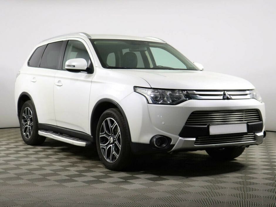 Mitsubishi Outlander 2.4 CVT, 2014, 110 000 км фото 2