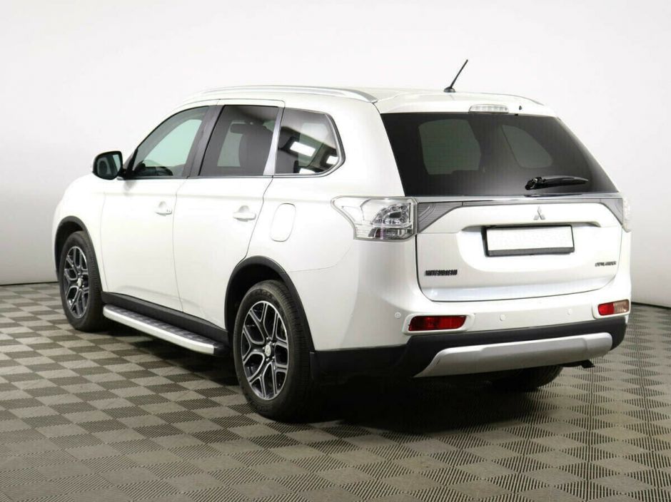 Mitsubishi Outlander 2.4 CVT, 2014, 110 000 км фото 4