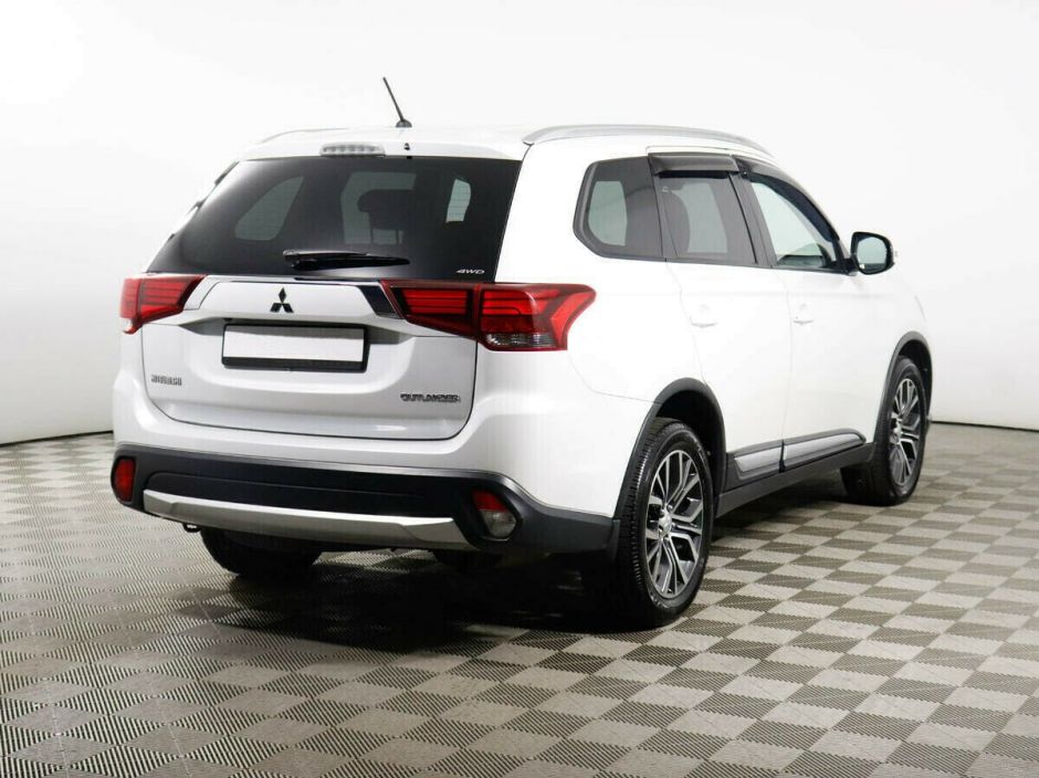 Mitsubishi Outlander 2.4 CVT, 2016, 90 000 км фото 4