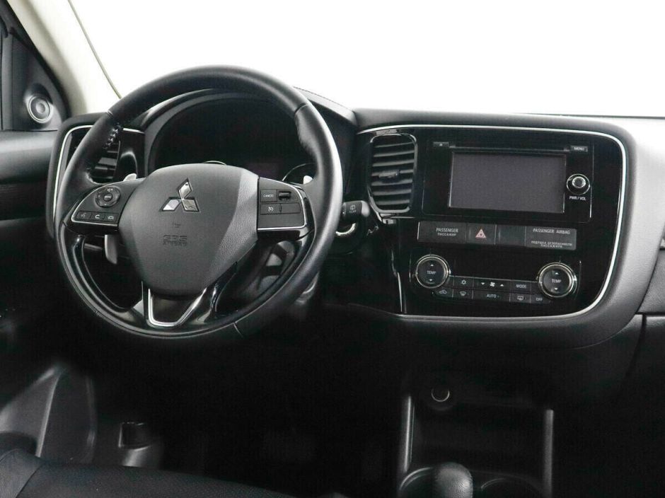 Mitsubishi Outlander 2.4 CVT, 2016, 90 000 км фото 8