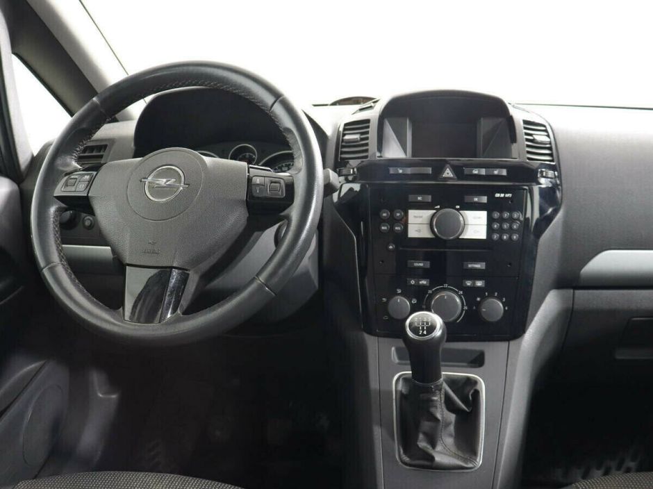 Opel Zafira 1.8 МКПП, 2010, 158 000 км фото 8