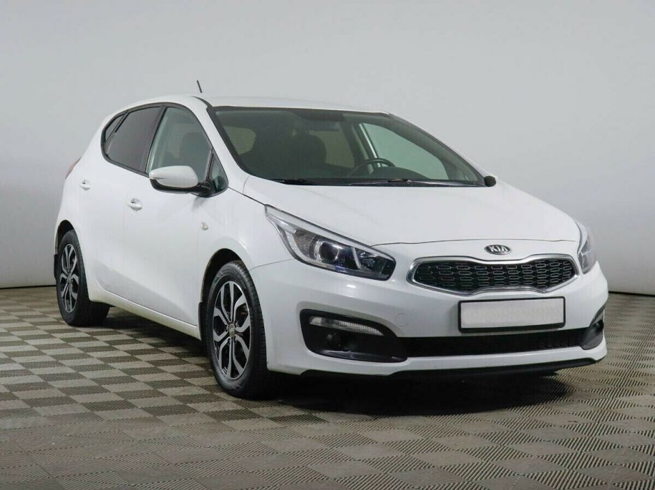 Kia Ceed 1.6 АКПП, 2016, 85 000 км фото 2