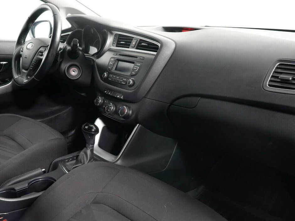 Kia Ceed 1.6 АКПП, 2016, 85 000 км фото 5
