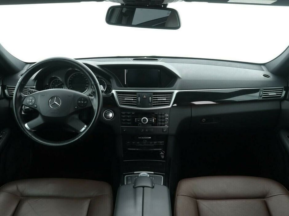 Mercedes-Benz E-Класс 3.5 АКПП, 2010, 155 000 км фото 5