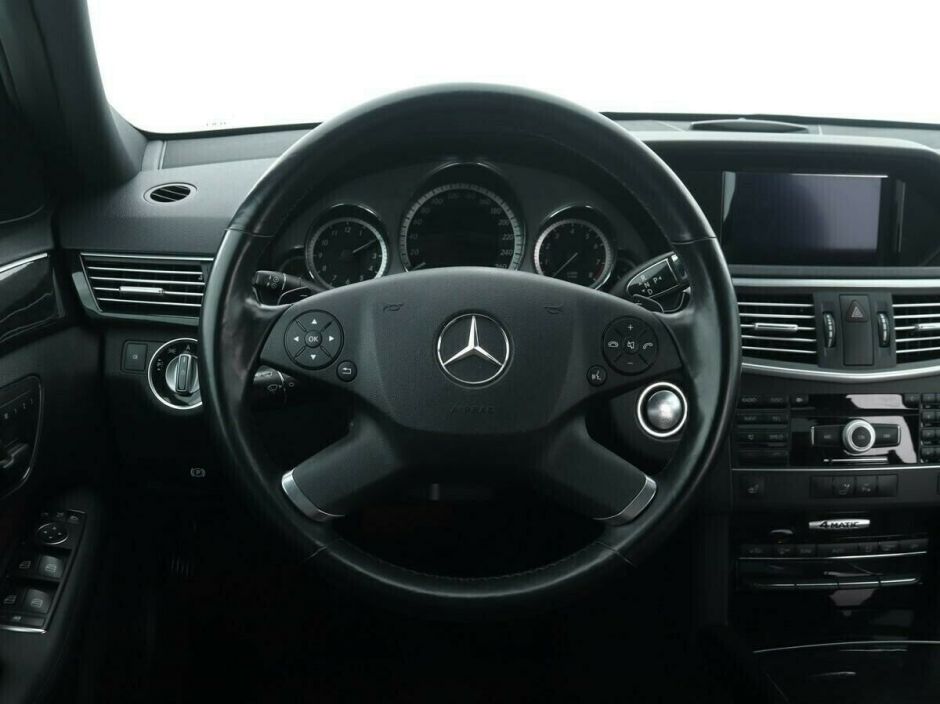 Mercedes-Benz E-Класс 3.5 АКПП, 2010, 155 000 км фото 7
