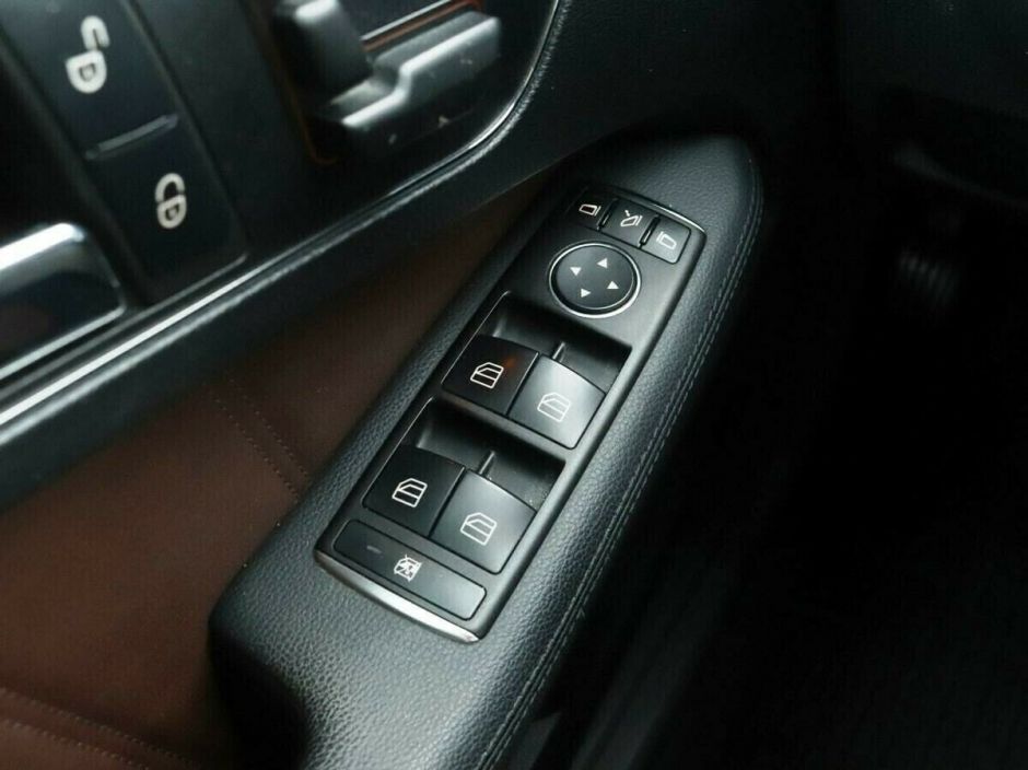 Mercedes-Benz E-Класс 3.5 АКПП, 2010, 155 000 км фото 12