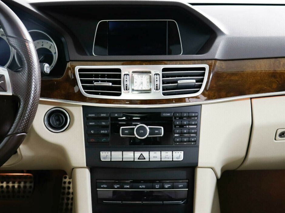 Mercedes-Benz E-Класс 2.0 АКПП, 2015, 99 000 км фото 8