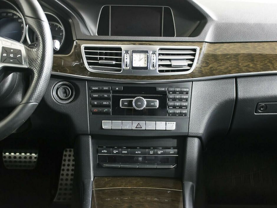 Mercedes-Benz E-Класс 2.0 АКПП, 2015, 99 000 км фото 10