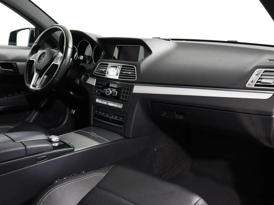 Mercedes-Benz E-Класс 2.0 АКПП, 2015, 98 000 км фото 5