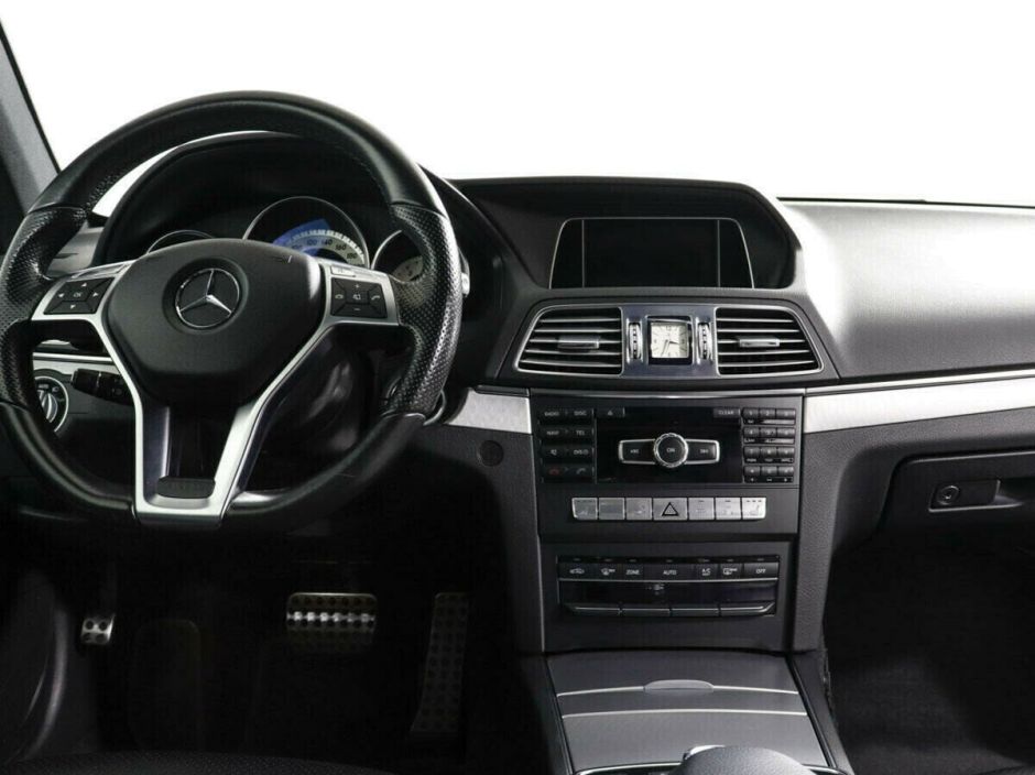 Mercedes-Benz E-Класс 2.0 АКПП, 2015, 98 000 км фото 7