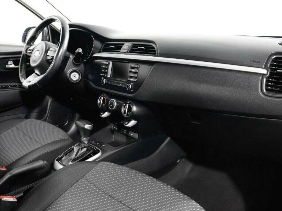 Kia Rio 1.6 АКПП, 2018, 64 000 км фото 5