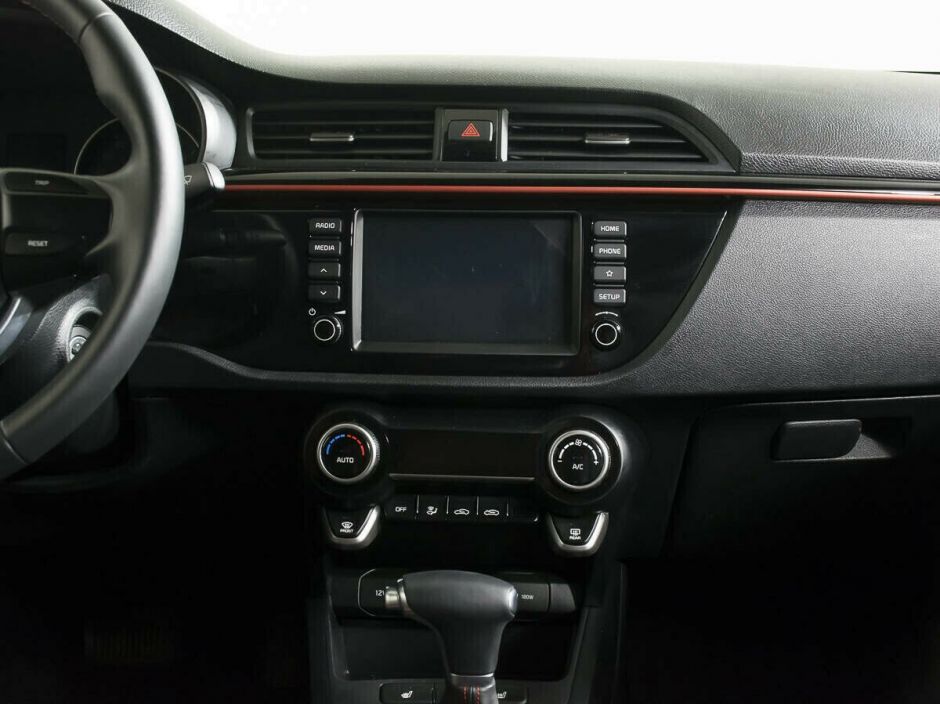 Kia Rio 1.6 АКПП, 2019, 53 000 км фото 9