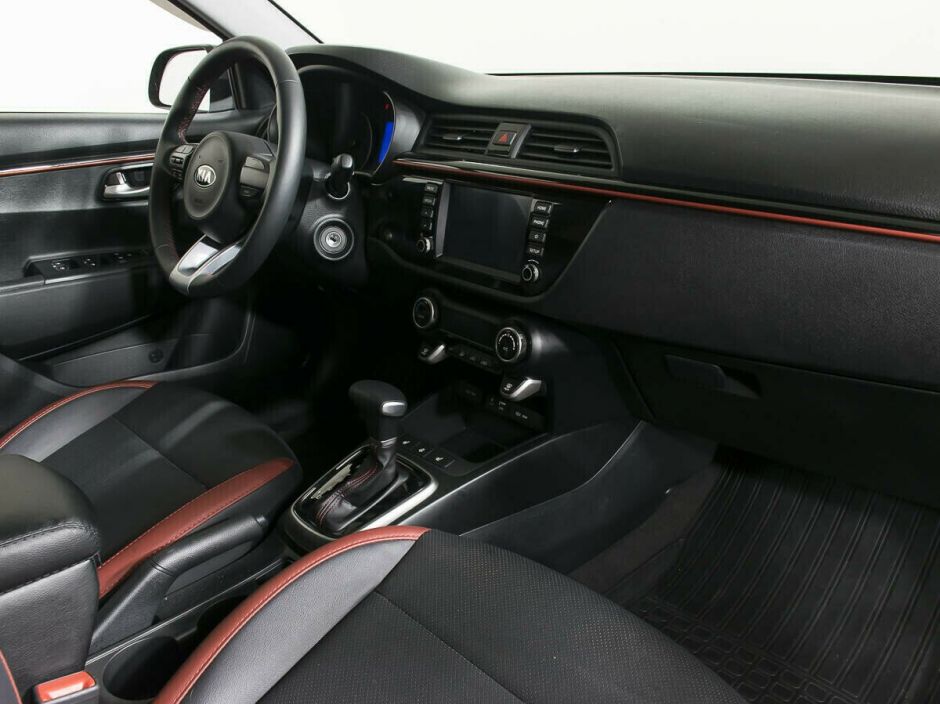 Kia Rio 1.6 АКПП, 2019, 53 000 км фото 11