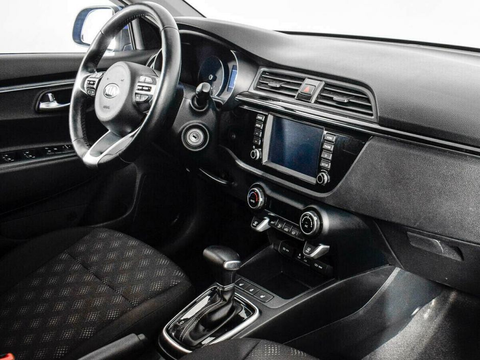 Kia Rio 1.6 АКПП, 2017, 81 000 км фото 6