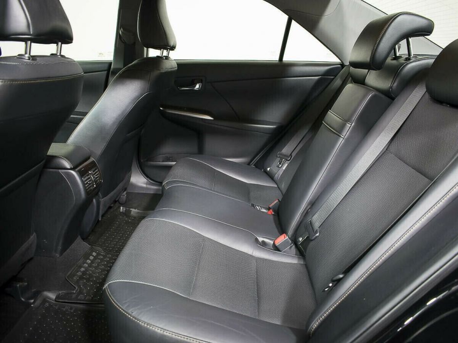 Toyota Camry 2.5 АКПП, 2017, 77 000 км фото 9