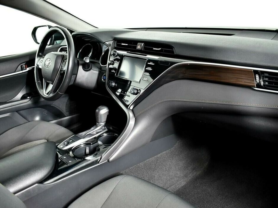 Toyota Camry 2.0 АКПП, 2018, 68 000 км фото 5
