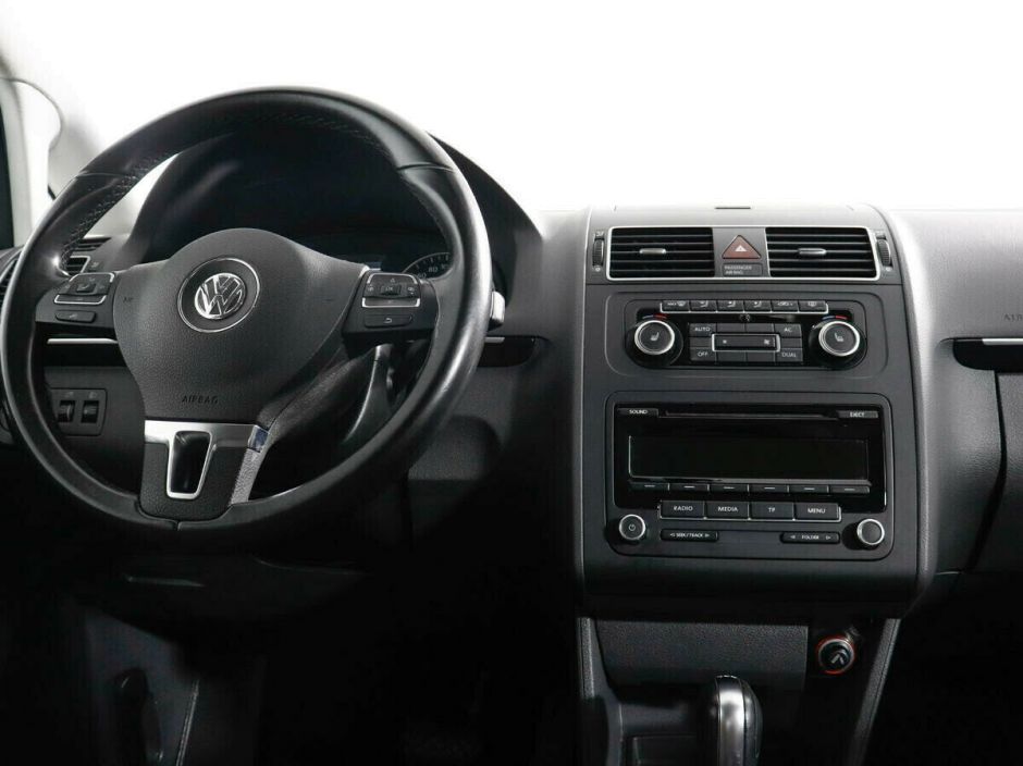 Volkswagen Touran 1.4 РКПП, 2011, 147 000 км фото 7