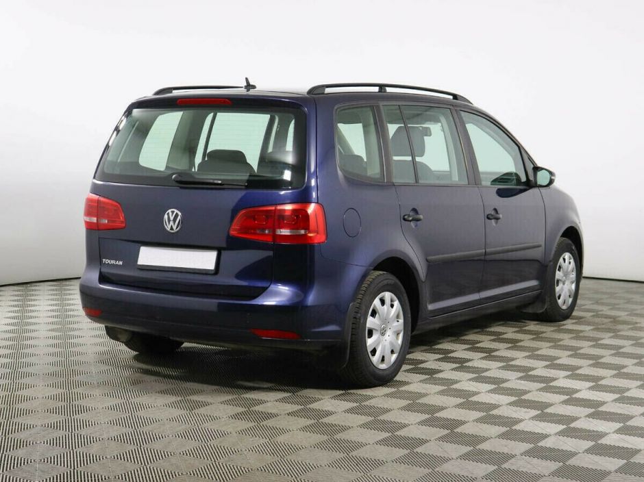 Volkswagen Touran 1.2 МКПП, 2011, 148 000 км фото 3