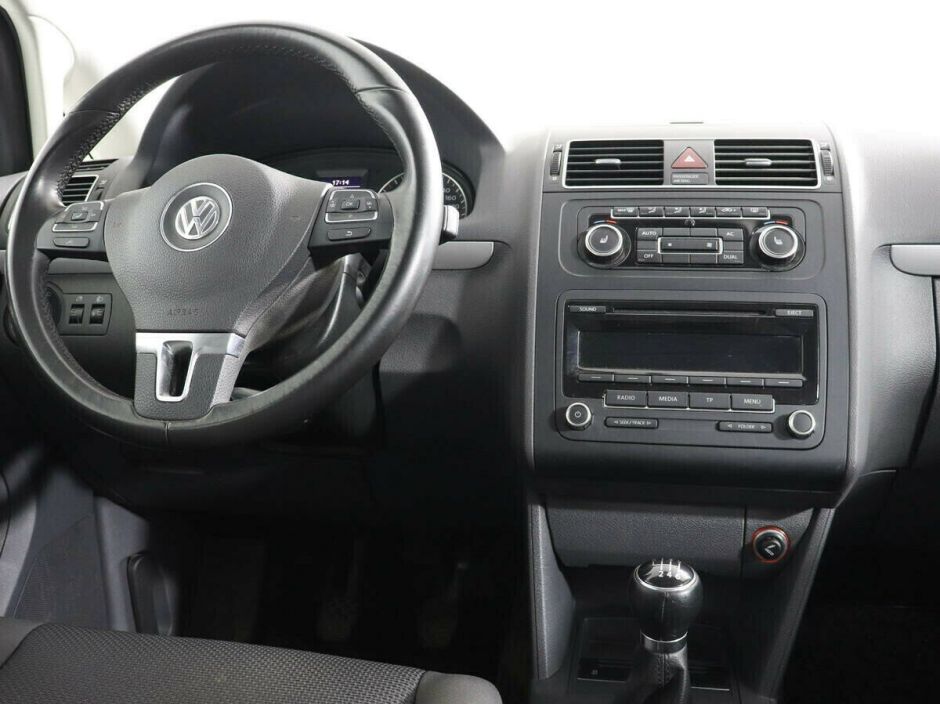 Volkswagen Touran 1.2 МКПП, 2011, 148 000 км фото 6