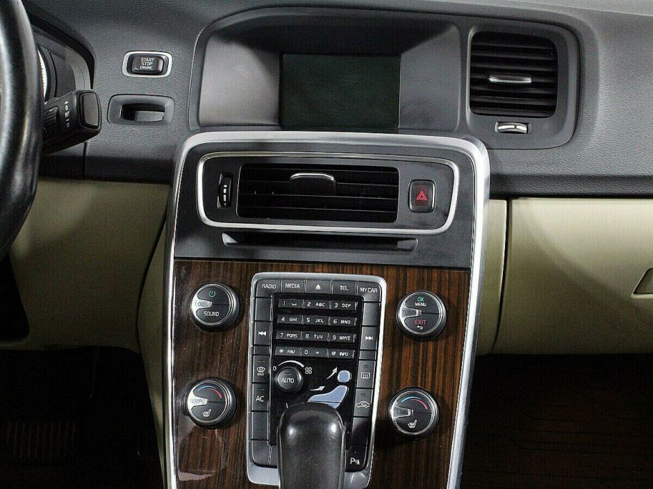 Volvo S60 1.6 РКПП, 2012, 134 000 км фото 9