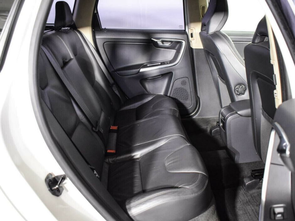 Volvo XC60 2.0 РКПП, 2012, 133 000 км фото 8