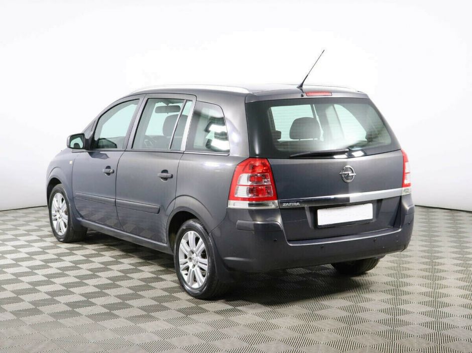 Opel Zafira 1.8 МКПП, 2012, 141 000 км фото 4