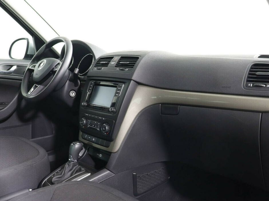 Skoda Yeti 1.8 РКПП, 2014, 109 000 км фото 7