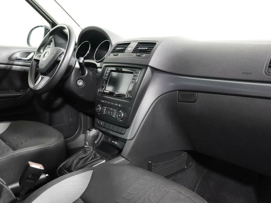 Skoda Yeti 1.4 РКПП, 2016, 85 000 км фото 8