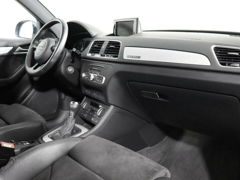 Audi Q3 2.0 РКПП, 2015, 95 000 км фото 7