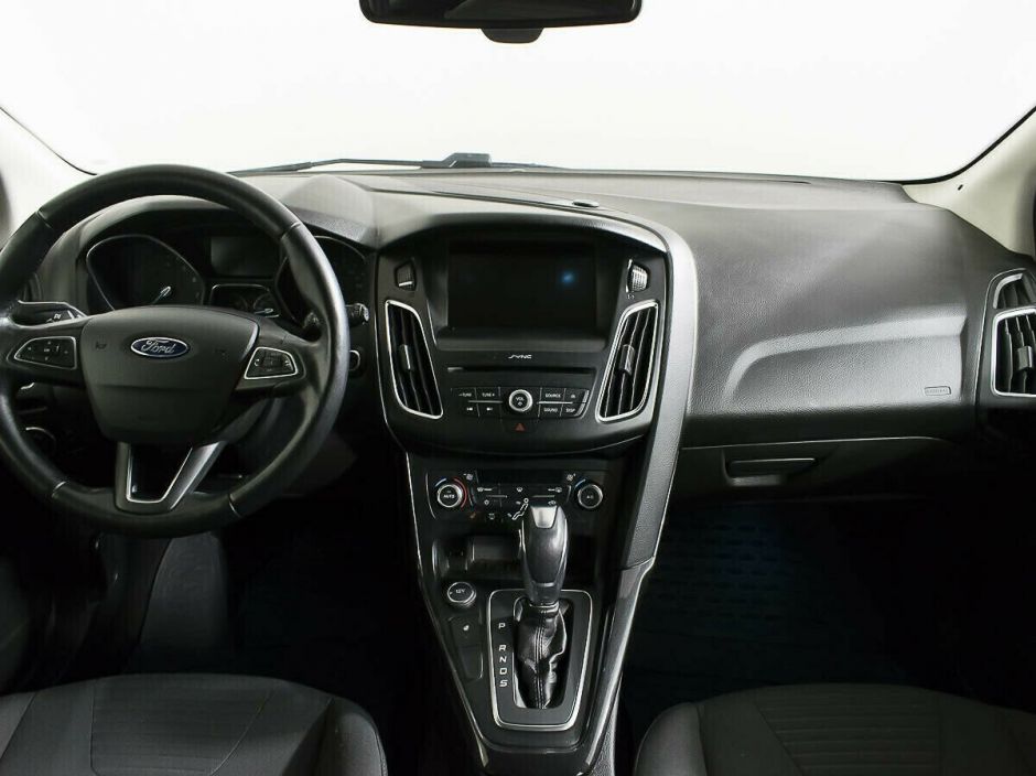 Ford Focus 1.6 РКПП, 2015, 110 000 км фото 6