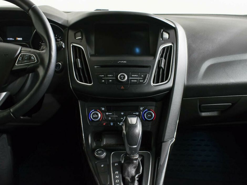 Ford Focus 1.6 РКПП, 2015, 110 000 км фото 7