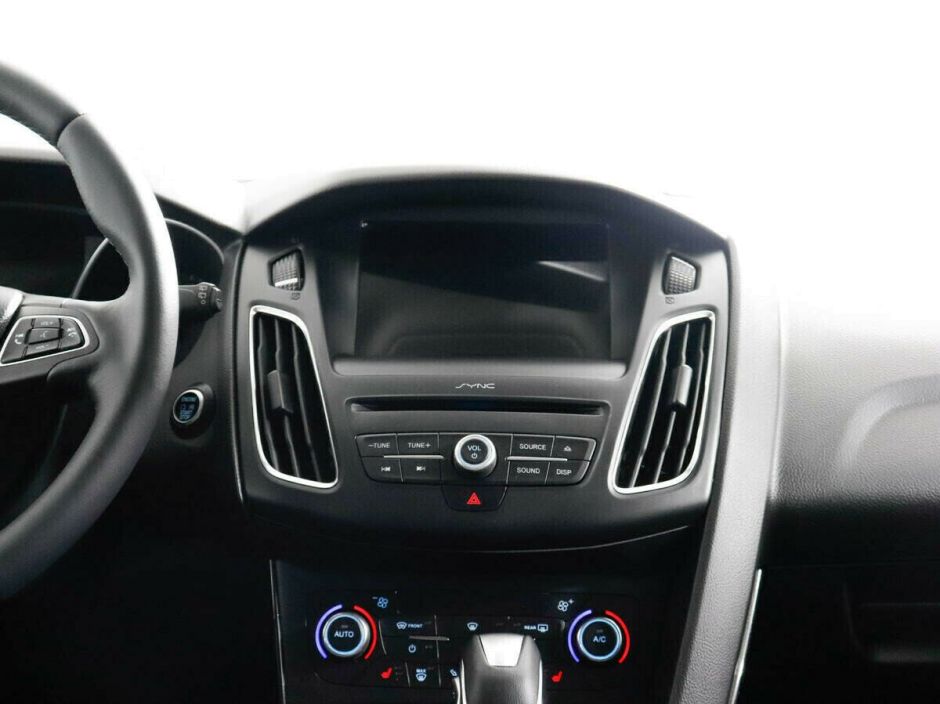 Ford Focus 1.6 РКПП, 2019, 49 000 км фото 5