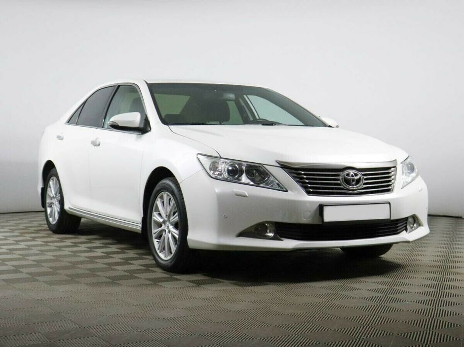 Toyota Camry 2.5 АКПП, 2014, 108 000 км фото 2