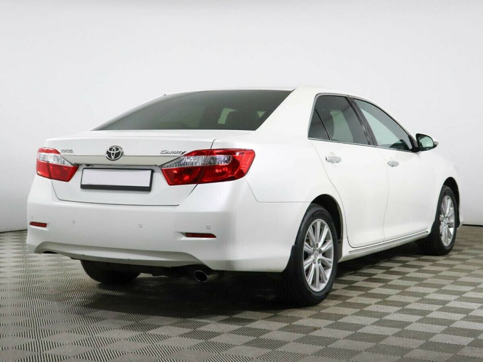 Toyota Camry 2.5 АКПП, 2014, 108 000 км фото 3