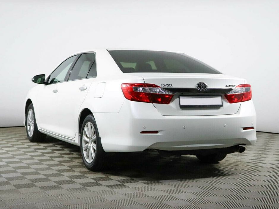 Toyota Camry 2.5 АКПП, 2014, 108 000 км фото 4