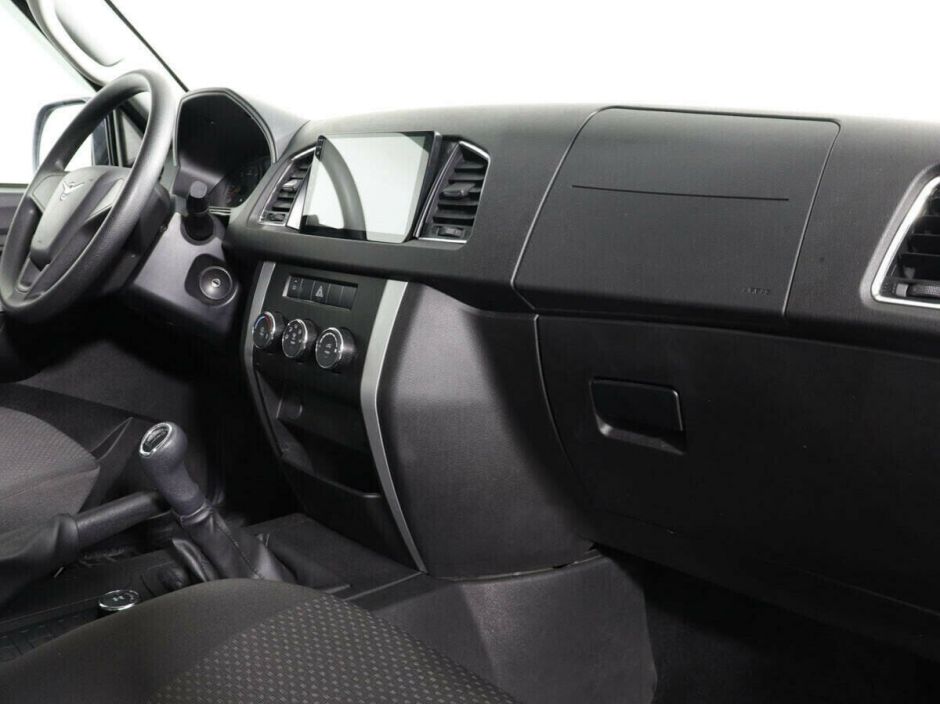 УАЗ Patriot 2.7 МКПП, 2018, 71 000 км фото 5